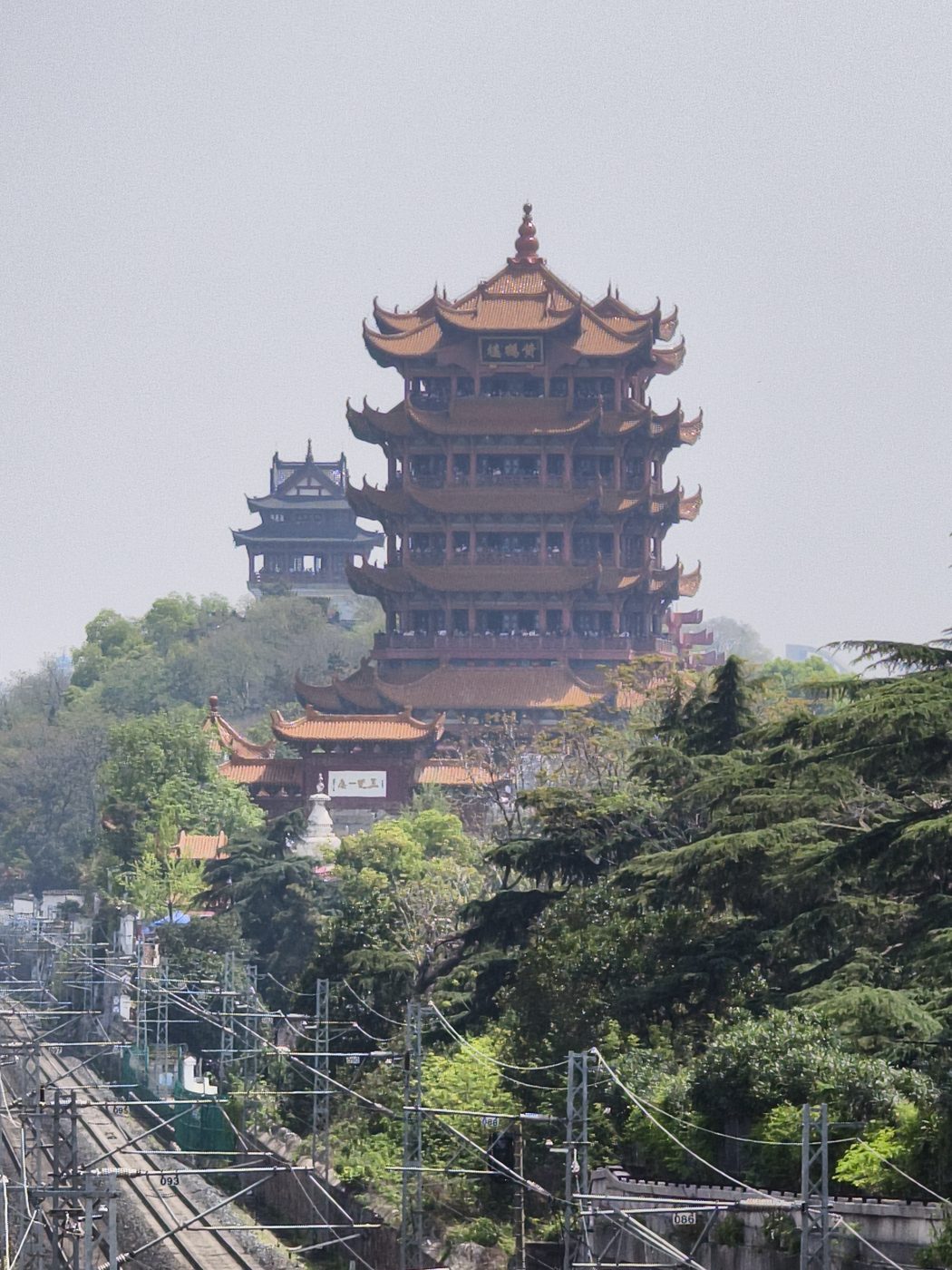 白天的黄鹤楼